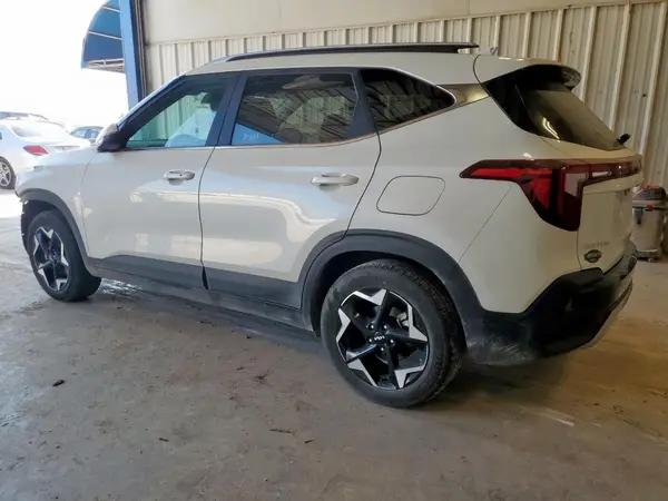 KNDER2AA4R7609160 2024 KIA SELTOS - Image 2