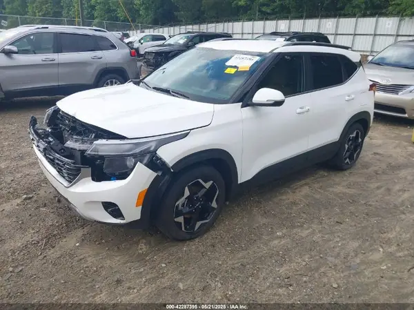 KNDER2AA4R7637413 2024 KIA SELTOS - Image 2