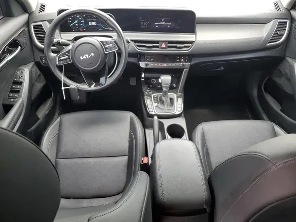KNDER2AA4S7682633 2025 KIA SELTOS - Image 8