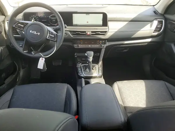 KNDER2AA4T7826568 2026 KIA SELTOS - Image 8