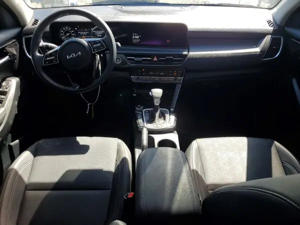 KNDER2AA4T7866570 2026 KIA SELTOS - Image 8