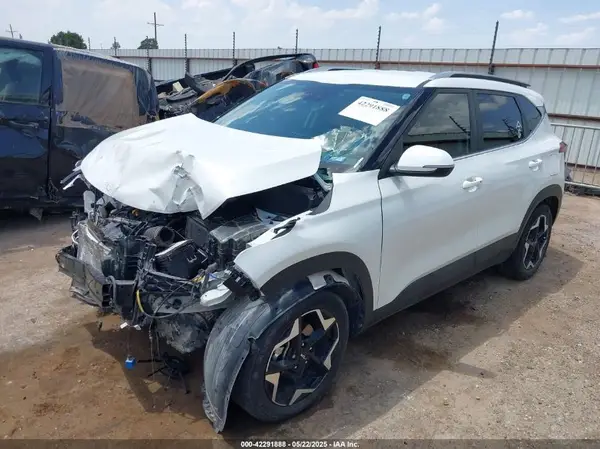 KNDER2AA5R7491006 2024 KIA SELTOS - Image 2