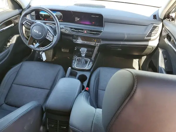 KNDER2AA5R7533111 2024 KIA SELTOS - Image 8