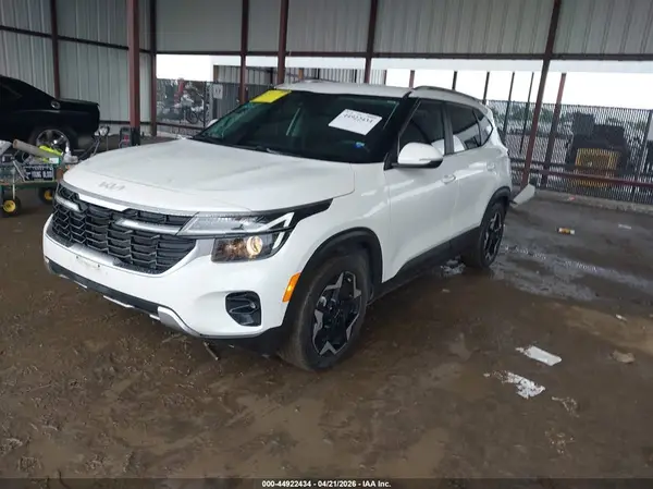 KNDER2AA5R7579957 2024 KIA SELTOS - Image 2