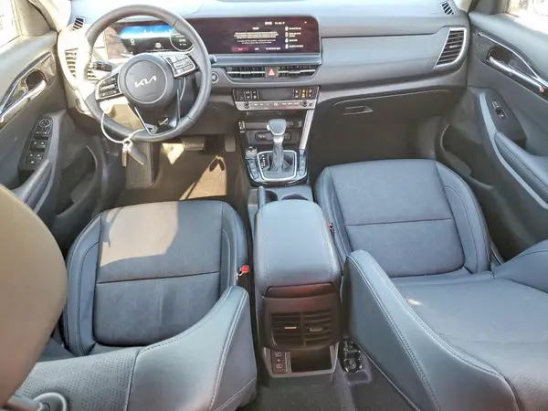 KNDER2AA5R7593020 2024 KIA SELTOS - Image 8
