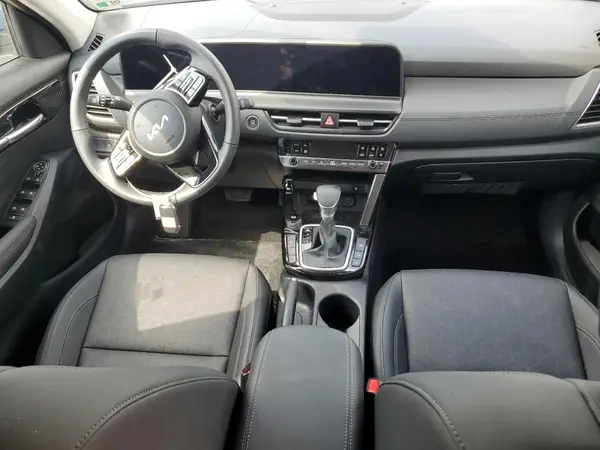 KNDER2AA5S7712657 2025 KIA SELTOS - Image 8