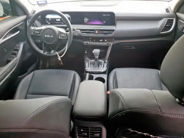 KNDER2AA5S7733721 2025 KIA SELTOS - Image 8