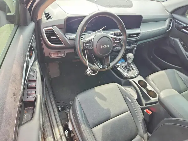 KNDER2AA6R7587372 2024 KIA SELTOS - Image 8