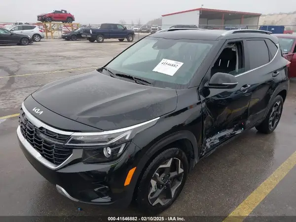 KNDER2AA6R7663883 2024 KIA SELTOS - Image 2