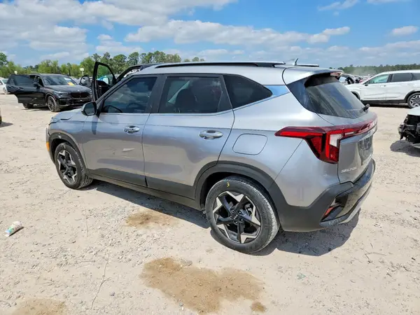 KNDER2AA6S7669222 2025 KIA SELTOS - Image 2