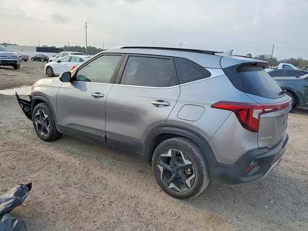 KNDER2AA6S7800729 2025 KIA SELTOS - Image 2