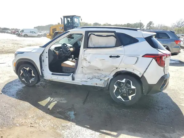 KNDER2AA7R7494067 2024 KIA SELTOS - Image 2