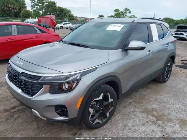 KNDER2AA7R7500367 2024 KIA SELTOS - Image 2