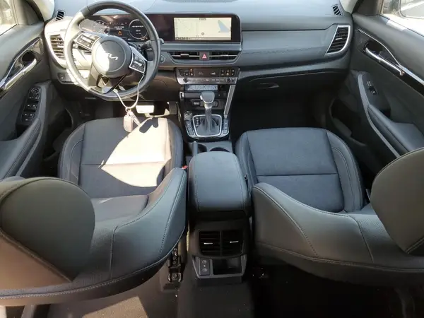 KNDER2AA7R7522210 2024 KIA SELTOS - Image 8