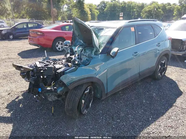 KNDER2AA8S7698351 2025 KIA SELTOS - Image 2