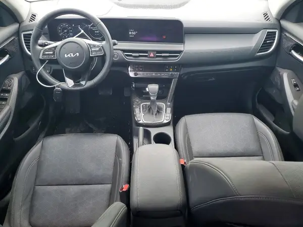 KNDER2AA8S7783772 2025 KIA SELTOS - Image 8
