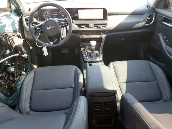 KNDER2AA9R7565494 2024 KIA SELTOS - Image 8