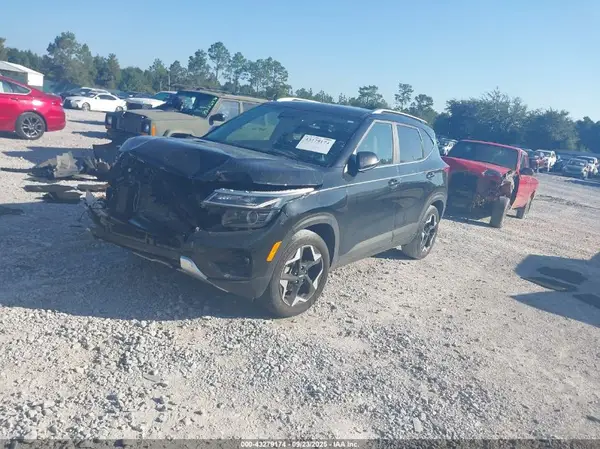 KNDER2AA9R7579170 2024 KIA SELTOS - Image 2