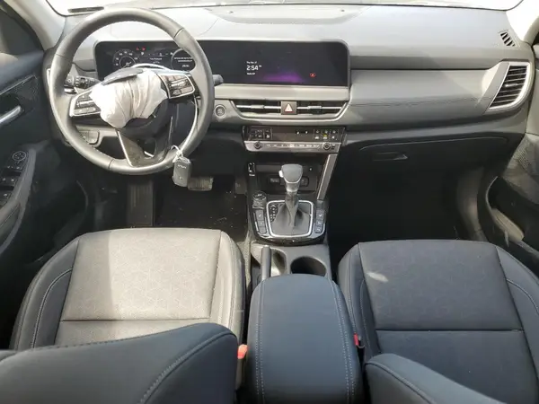 KNDER2AA9S7704352 2025 KIA SELTOS - Image 8