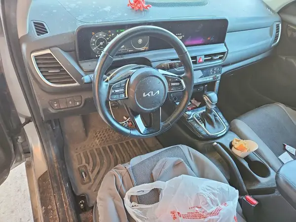 KNDER2AA9S7770996 2025 KIA SELTOS - Image 8