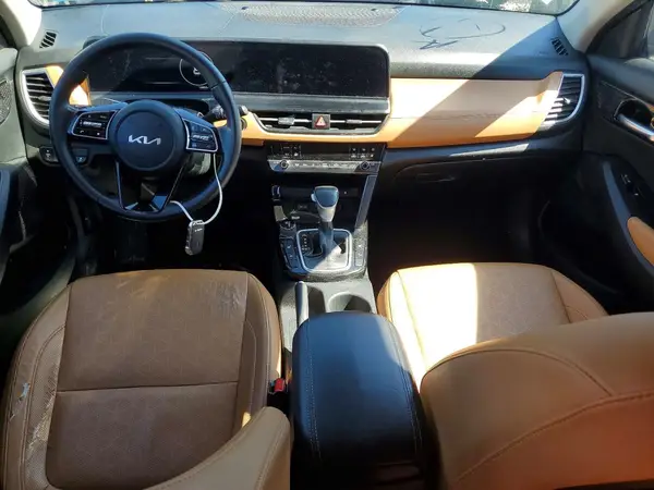 KNDER2AAXR7593207 2024 KIA SELTOS - Image 8