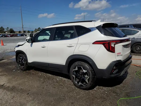 KNDER2AAXR7657827 2024 KIA SELTOS - Image 2