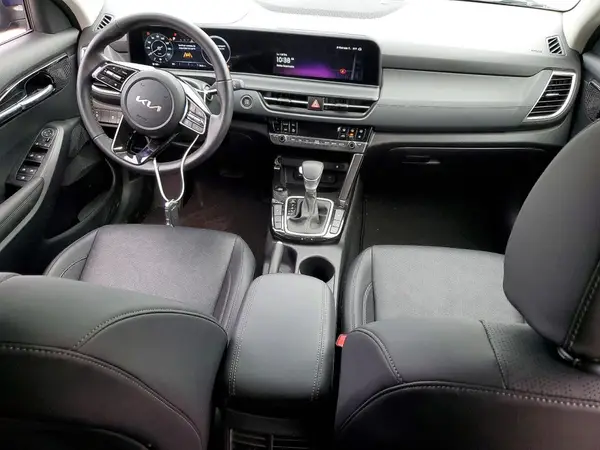 KNDER2AAXT7838157 2026 KIA SELTOS - Image 8