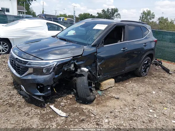 KNDER2AAXT7844136 2026 KIA SELTOS - Image 2