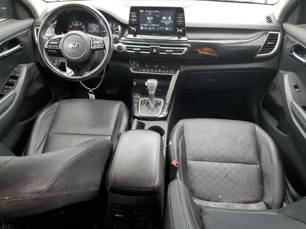 KNDERCAA0M7149672 2021 KIA SELTOS - Image 8