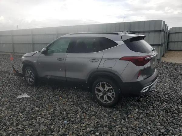 KNDERCAA0M7171588 2021 KIA SELTOS - Image 2