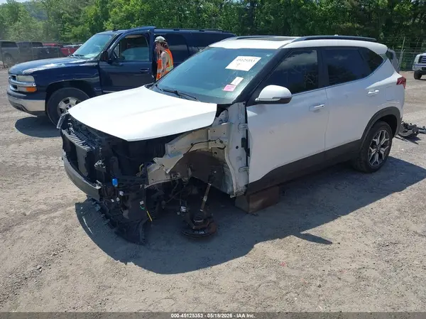 KNDERCAA0M7201785 2021 KIA SELTOS - Image 2