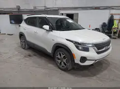 KNDERCAA0N7238983 2022 KIA SELTOS