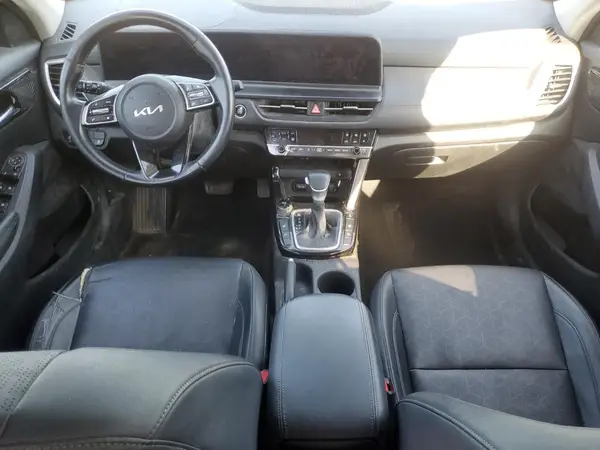 KNDERCAA0R7477844 2024 KIA SELTOS - Image 8