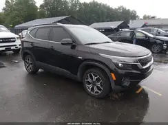 KNDERCAA1M7066753 2021 KIA SELTOS