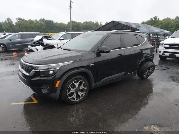 KNDERCAA1M7066753 2021 KIA SELTOS - Image 2