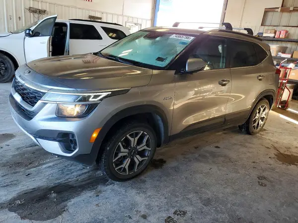 KNDERCAA1M7095640 2021 KIA SELTOS - Image 1