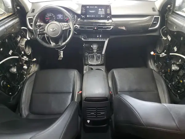 KNDERCAA1M7120956 2021 KIA SELTOS - Image 8