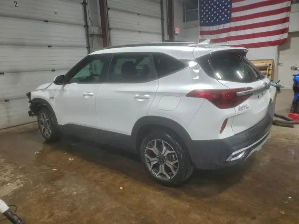 KNDERCAA1M7121217 2021 KIA SELTOS - Image 2