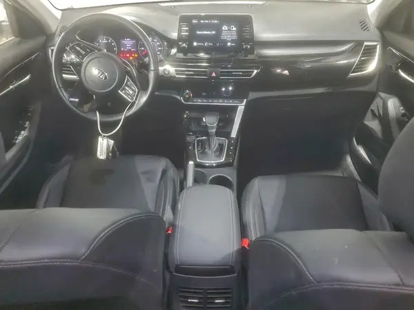 KNDERCAA1M7121217 2021 KIA SELTOS - Image 8