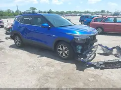 KNDERCAA1M7168182 2021 KIA SELTOS