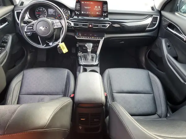 KNDERCAA1M7184575 2021 KIA SELTOS - Image 8