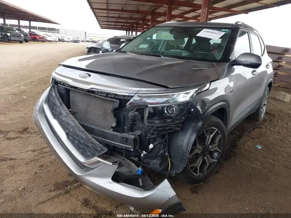 KNDERCAA1M7202315 2021 KIA SELTOS - Image 2