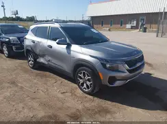 KNDERCAA1M7225206 2021 KIA SELTOS