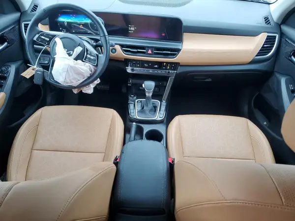 KNDERCAA1R7533421 2024 KIA SELTOS - Image 8