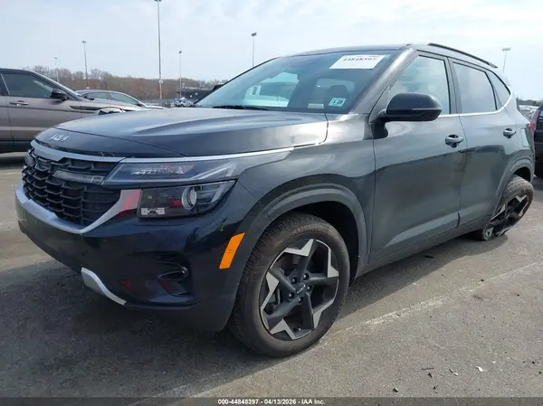 KNDERCAA1R7568864 2024 KIA SELTOS - Image 2