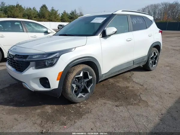 KNDERCAA1R7637715 2024 KIA SELTOS - Image 2