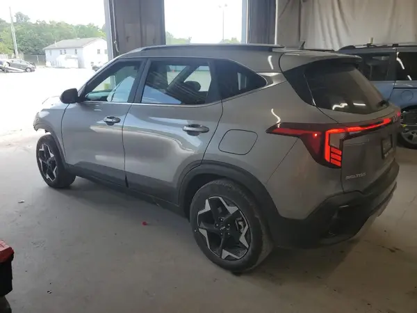 KNDERCAA1S7734676 2025 KIA SELTOS - Image 2