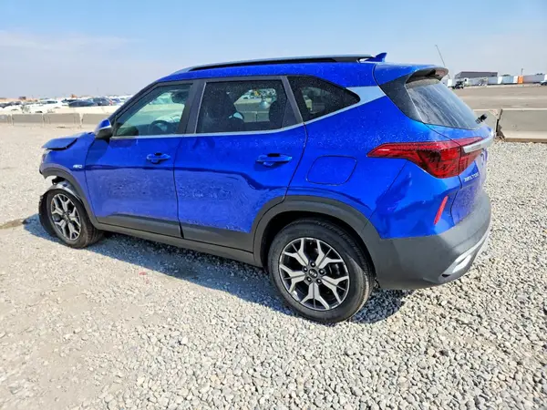 KNDERCAA2M7043188 2021 KIA SELTOS - Image 2
