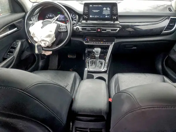 KNDERCAA2M7066650 2021 KIA SELTOS - Image 8