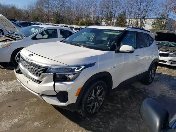 KNDERCAA2M7076840 2021 KIA SELTOS - Image 1